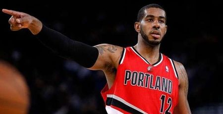 詹姆斯正在 詹姆斯正在